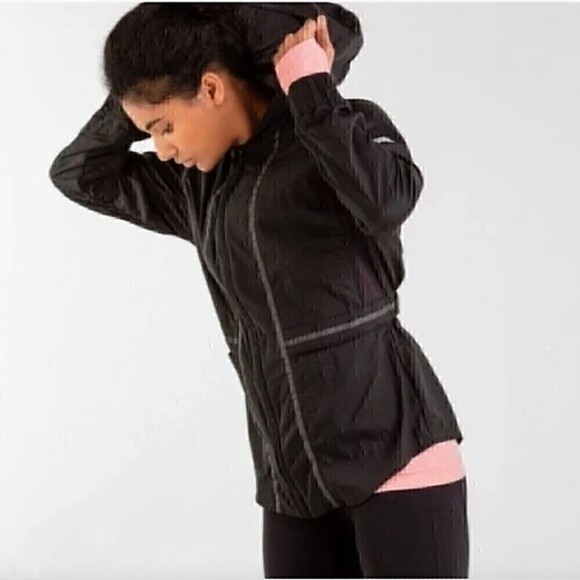 Gymshark Windbreaker Jacket - Picture 1 of 4